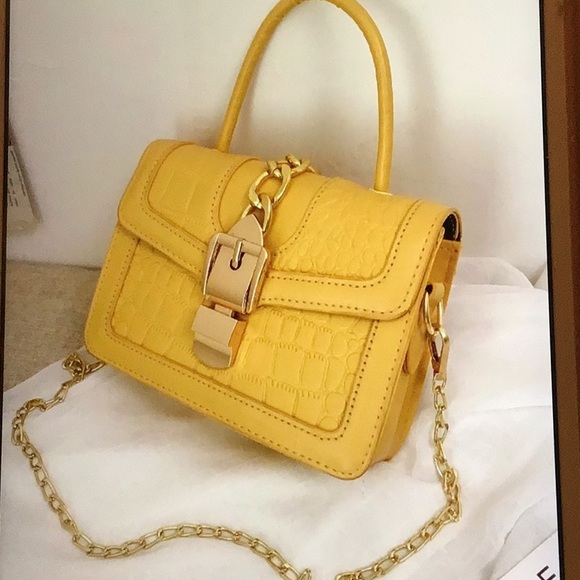 Bags - Picture 7 of 9